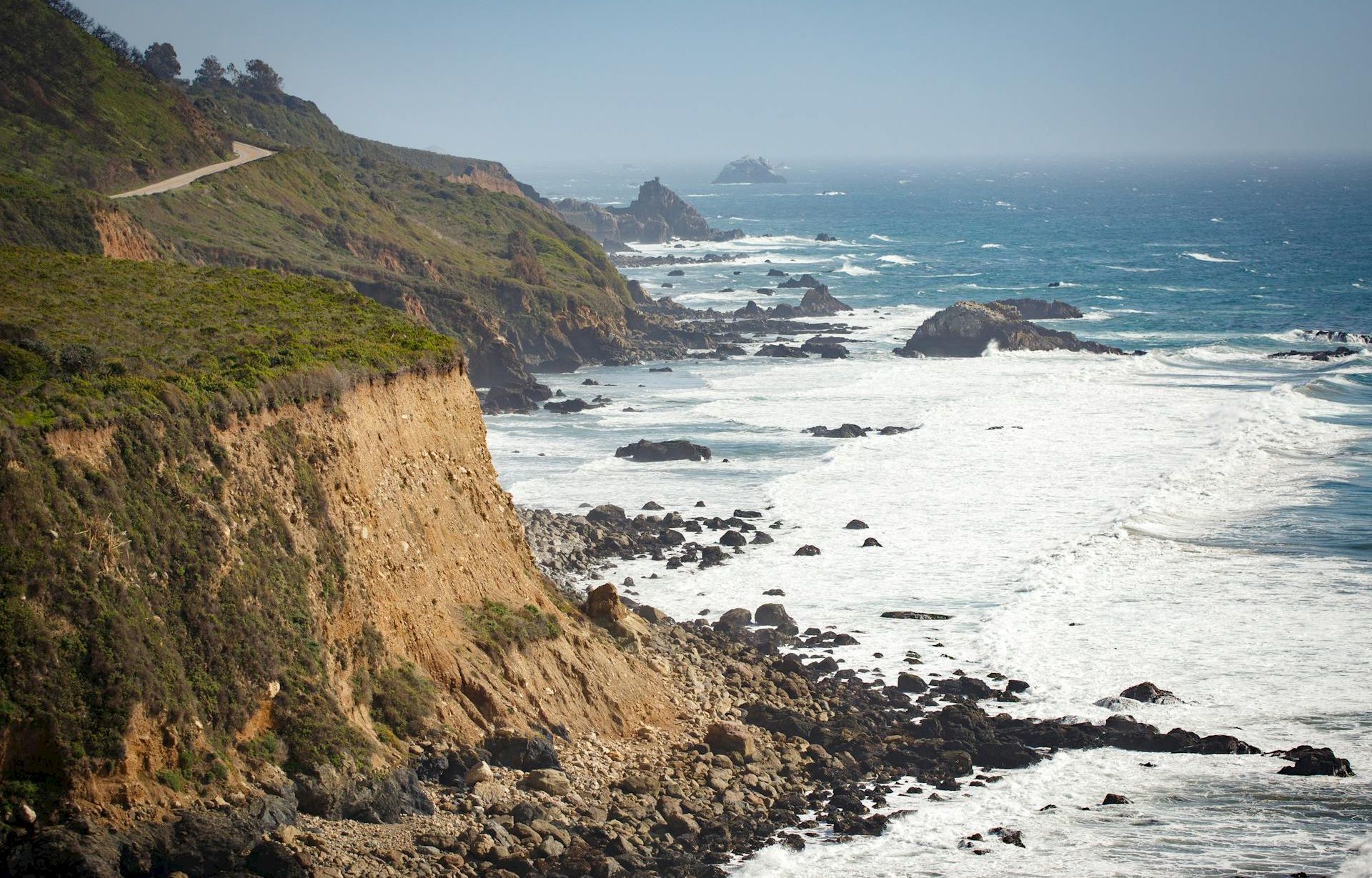 Cambria Landing Inn & Suites