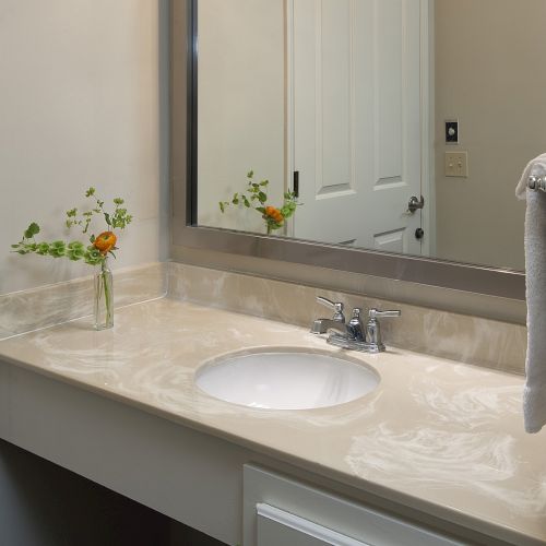 Cambria Landing Inn & Suites