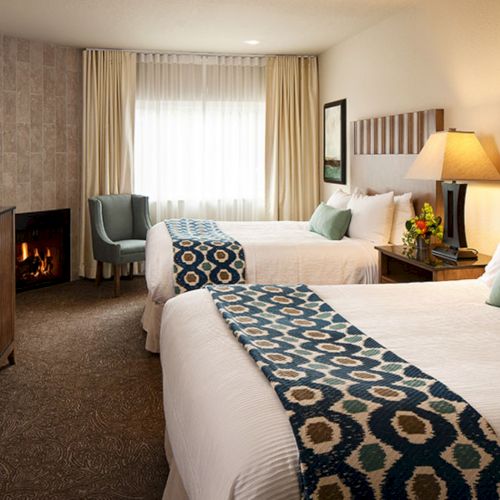 Cambria Landing Inn & Suites