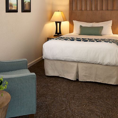 Cambria Landing Inn & Suites